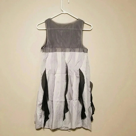 Princess Vera Wang size 5 sleeveless shift dress - Picture 4 of 4